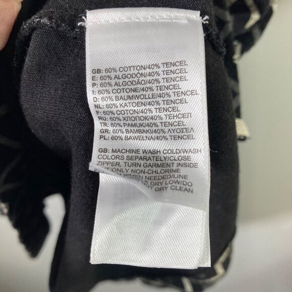 Womens The North Face Starrett Dress V Neck Outdoor Mtn Heritage M Reg NWT - Picture 9 of 9